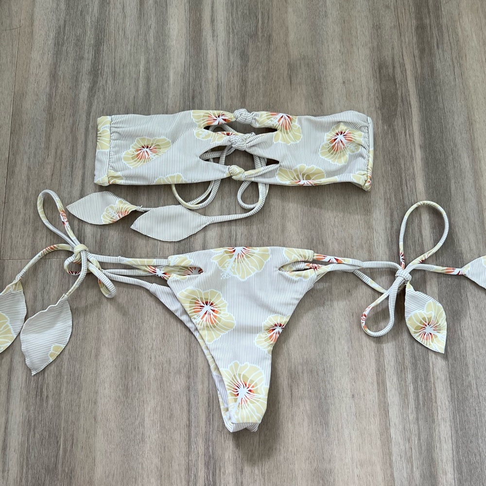 ❌SOLD❌Benoa Swim | Bikini Set in Yellow Hapa 💛